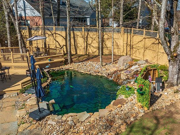 3rd image of 8208 Stratton Wood Cir