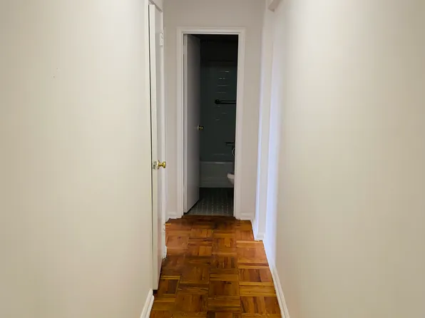 80 Knolls Crescent image 9 of 13