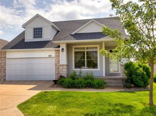 583 82nd St, West Des Moines, IA 50266