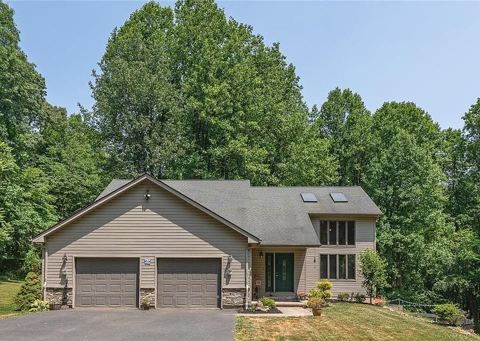 6771 Crown Ln, Zionsville, PA 18092 Zillow