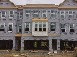 214 Eagle Dr, Cranberry Twp, PA 16066