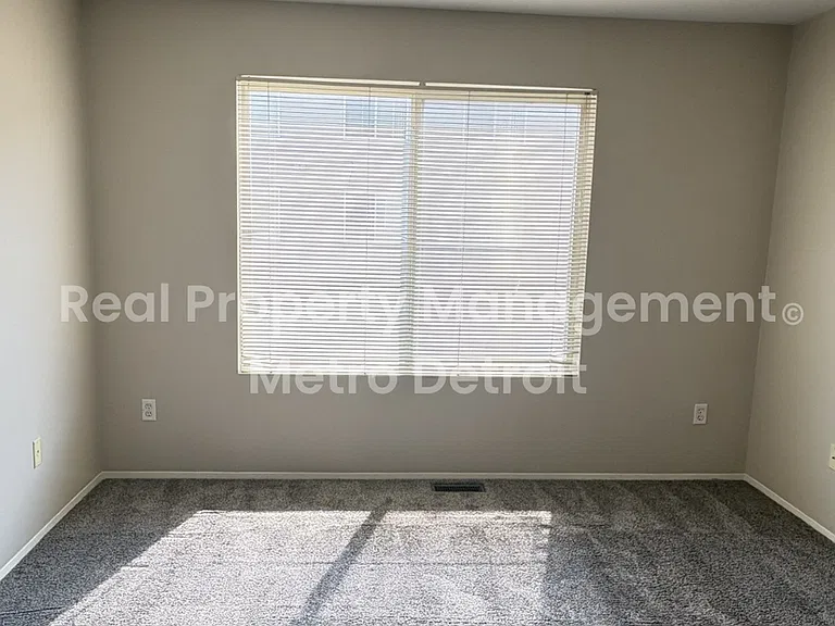 23322 Poplar Dr — Photo 7