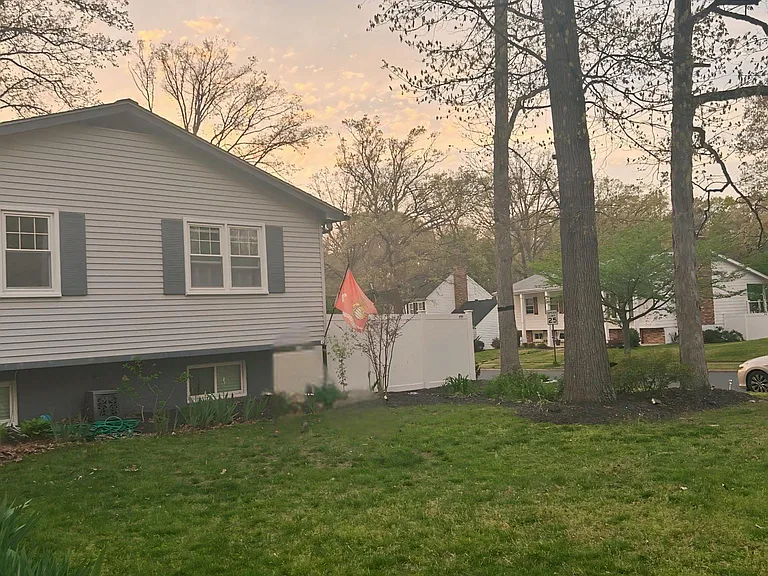 605 Kensington Ave — Photo 2