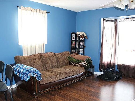 5th image of 209 Pelly STREET