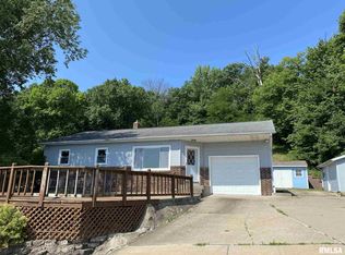 4319 N Galena Rd, Peoria Heights, IL 61616