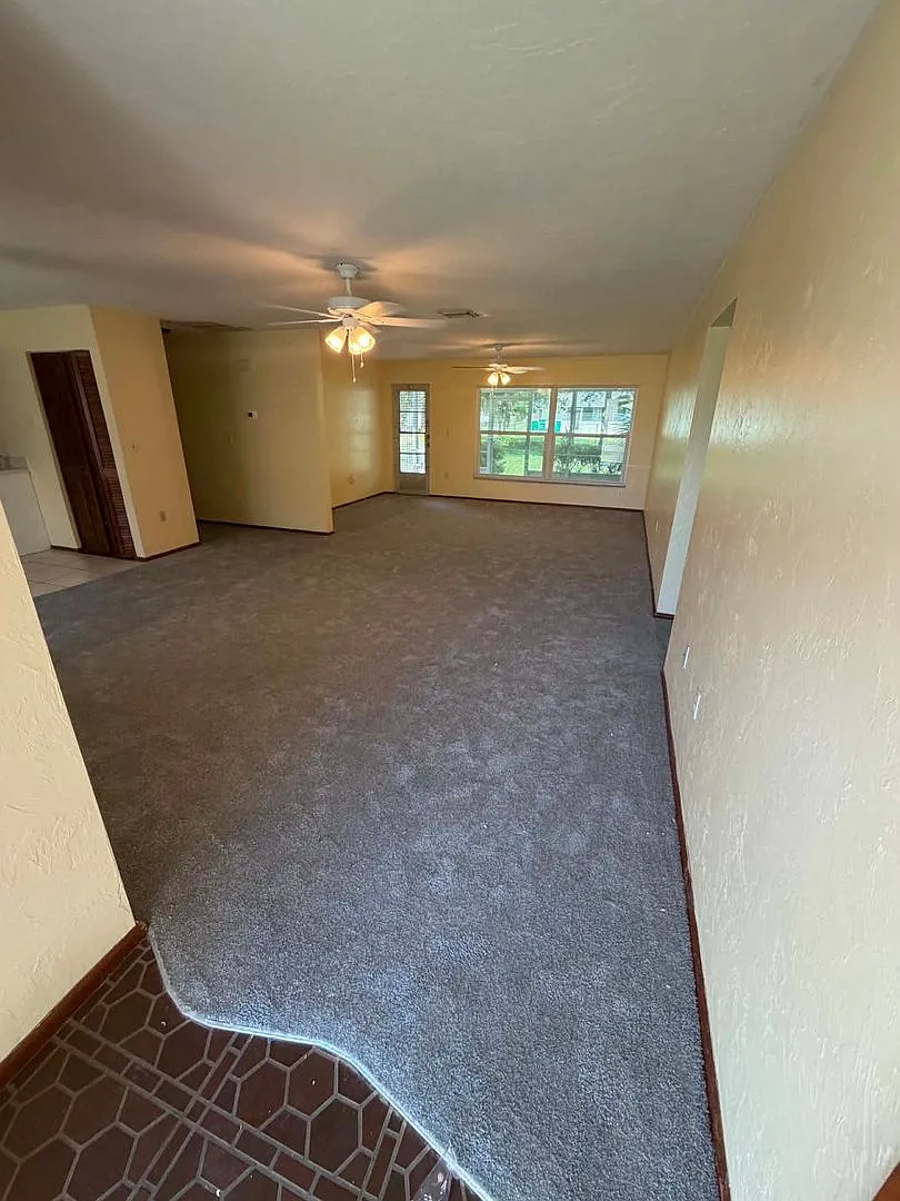 Coming Soon Charming 3 Bed 2 Bath 1 Car Home Nestled In Port Charlotte — Photo 2