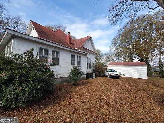 2nd image of 134 Adams St