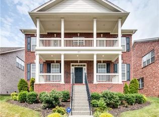 627 Patriot Ln, Franklin, TN 37067