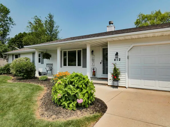 412 Dewey Decker Dr, Green Bay, WI 54313