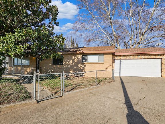 2nd image of 3658 Park Dr
