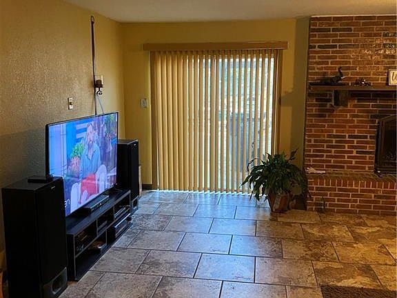 2nd image of 2040 King Cole Dr