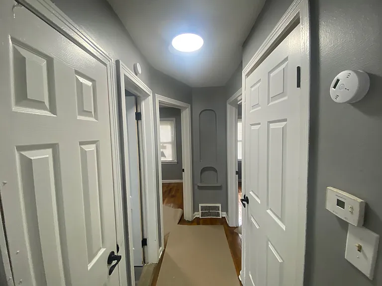 8850 Rosemont Ave — Photo 4
