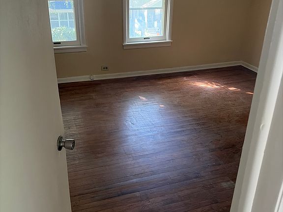 5th image of 760 Desoto St