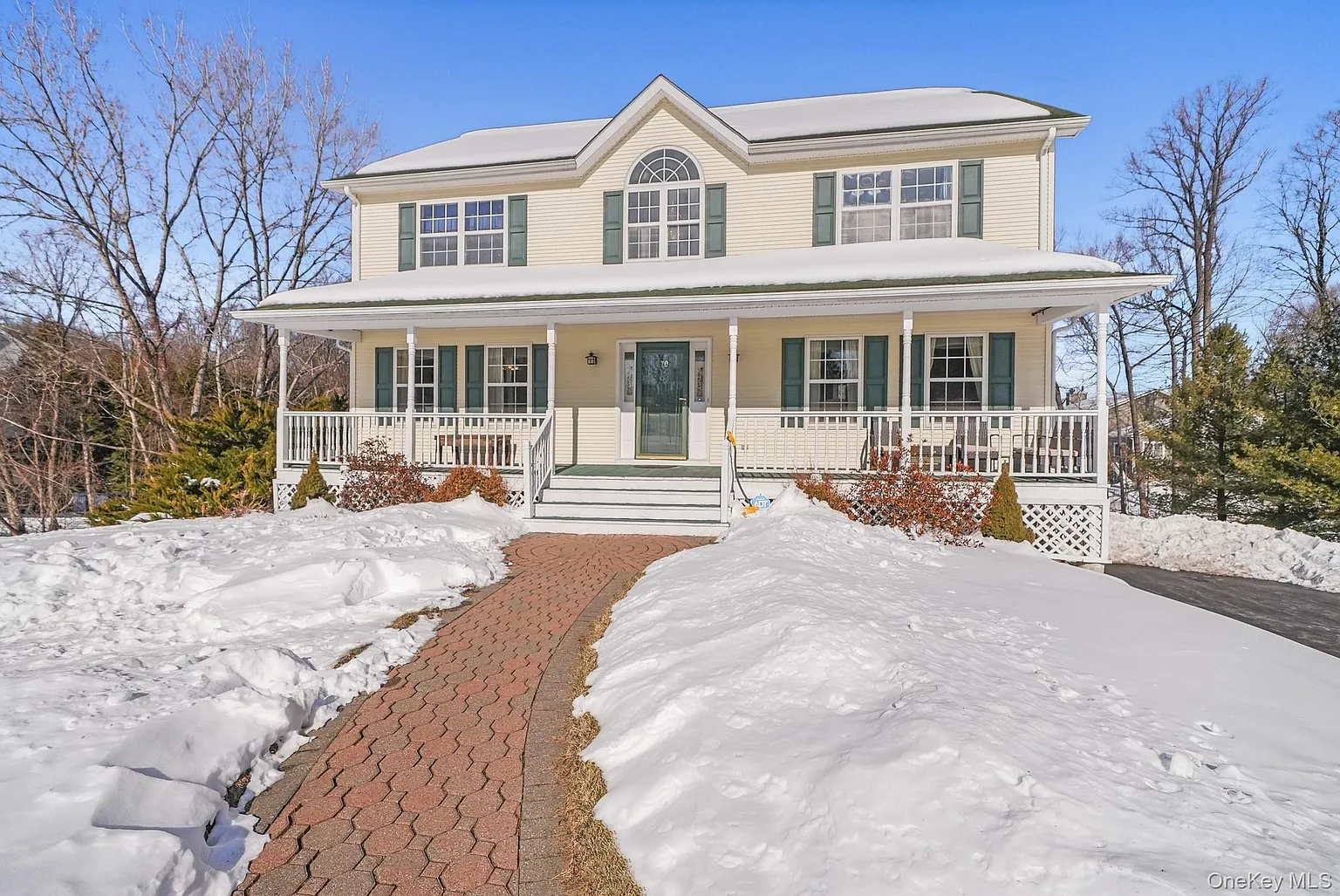 70 Woodland Road photo 1