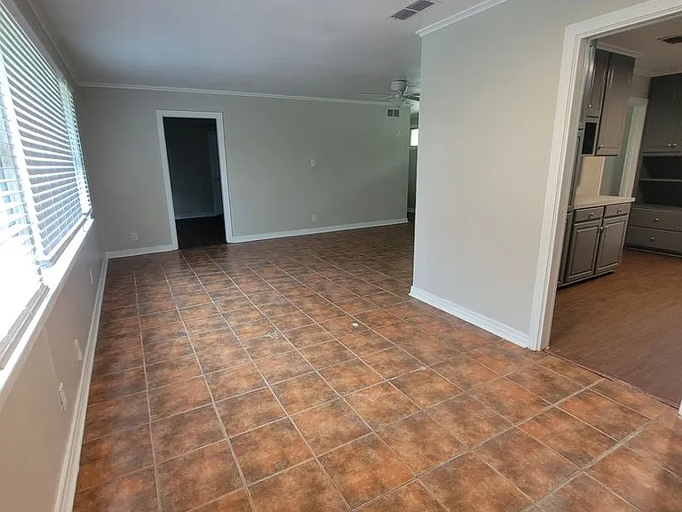 188 Charles Ave #188 — Photo 19