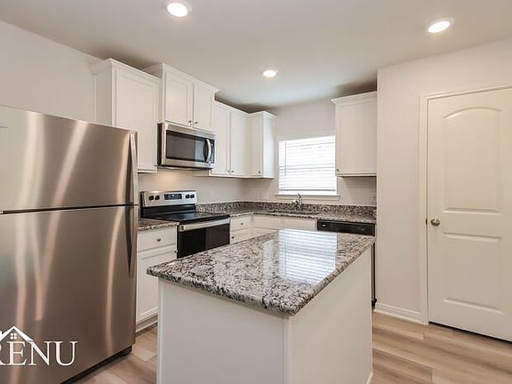 4th image of 10478 Sweetwater Creek Dr