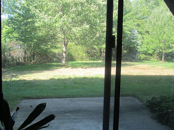 3rd image of 27453 Westown Blvd #1