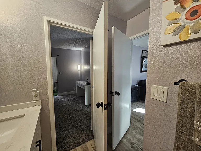 457 N Lamb Blvd #E — Photo 10