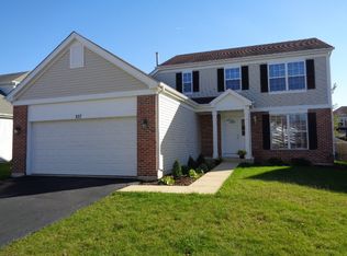537 Hillcrest Dr, Bolingbrook, IL 60440