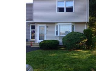 816 Long Hill Rd #816, Middletown, CT 06457