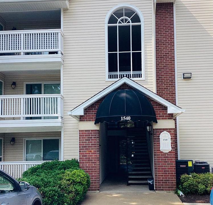 1st image of 1540 Lincoln Way Suite 303