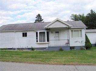 523 Falcon St, New Castle, PA 16101