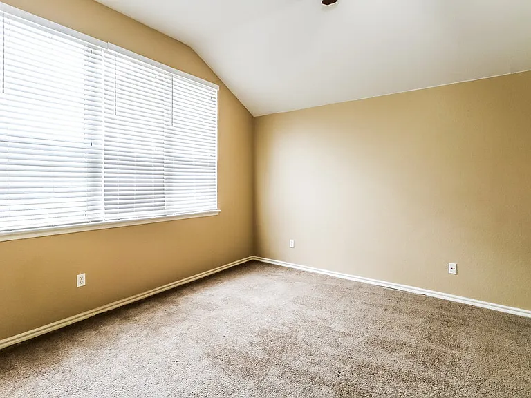 2200 SW 141st Pl — Photo 10