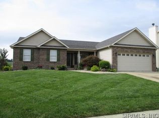 2642 Piper Hills Dr, Shiloh, IL 62221