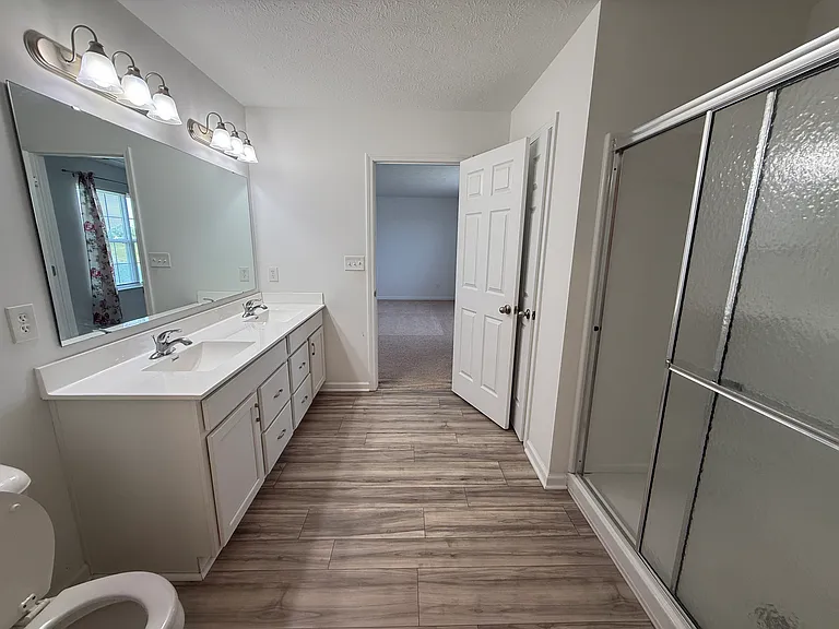 577 Freedom Dr — Photo 34