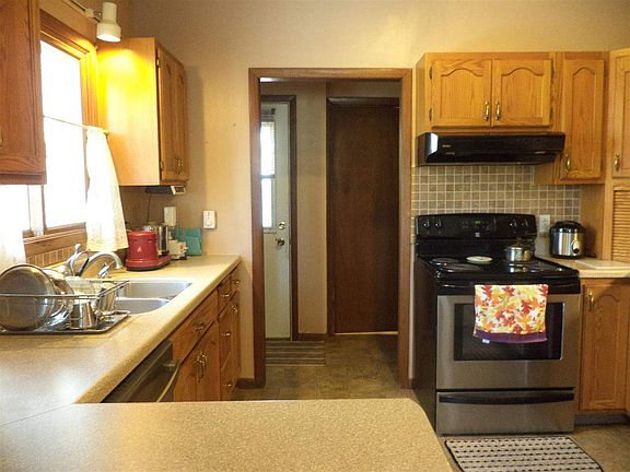 4th image of 1272 Hickory Ln