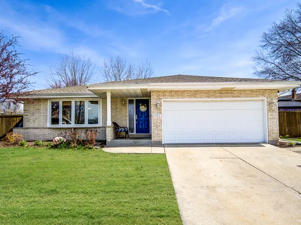 9003 Cypress Ct, Tinley Park, IL 60487