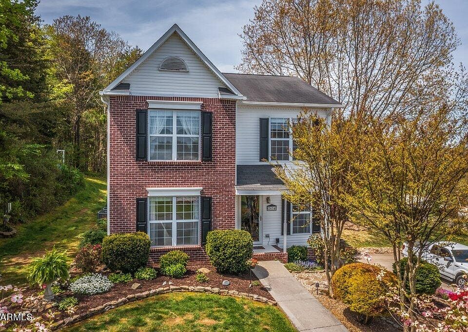 1st image of 2634 Scenic Lake Cir