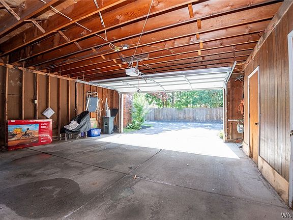 3rd image of 2 Hickory Hill Rd APT B