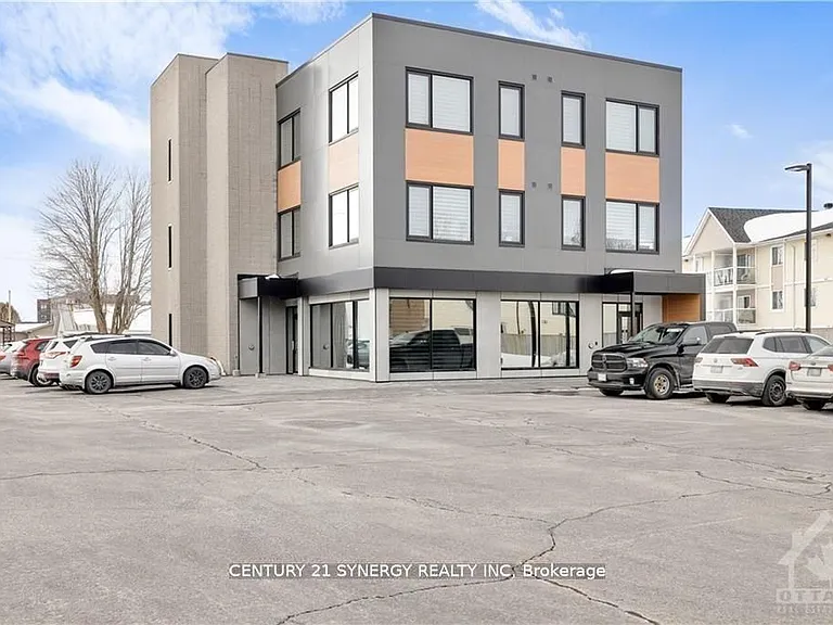787 Principale St #305 — Photo 1