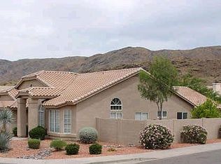 22 E South Fork Dr, Phoenix, AZ 85048