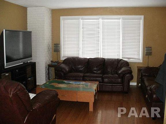 5th image of 2821 W Larchmont Ln
