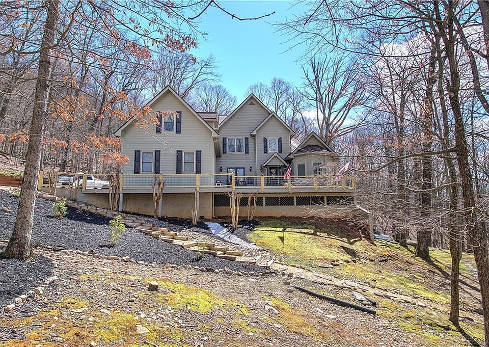 1st image of 64 Fairview Ct