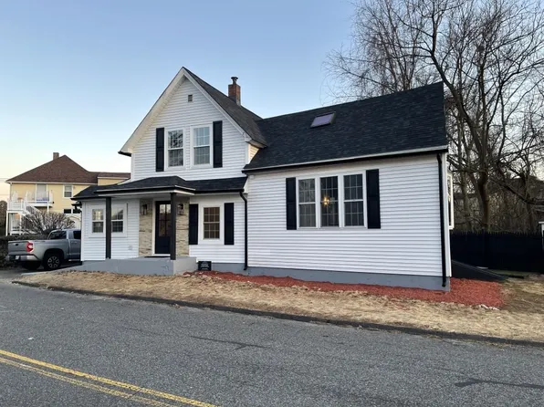40 Arch St, Ludlow, MA 01056