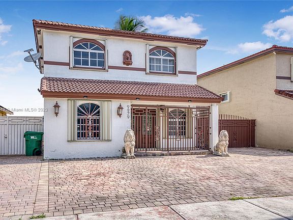 3rd image of 9979 NW 123rd St