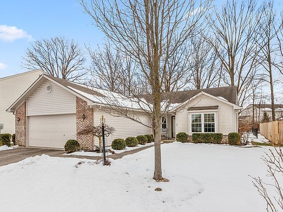 2nd image of 5933 Woodcote Dr