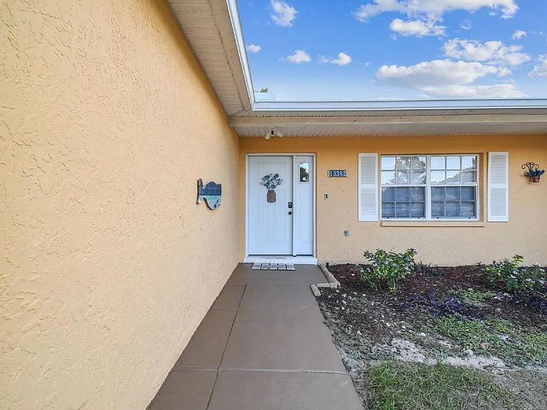 13382 Banyan Rd — Photo 6