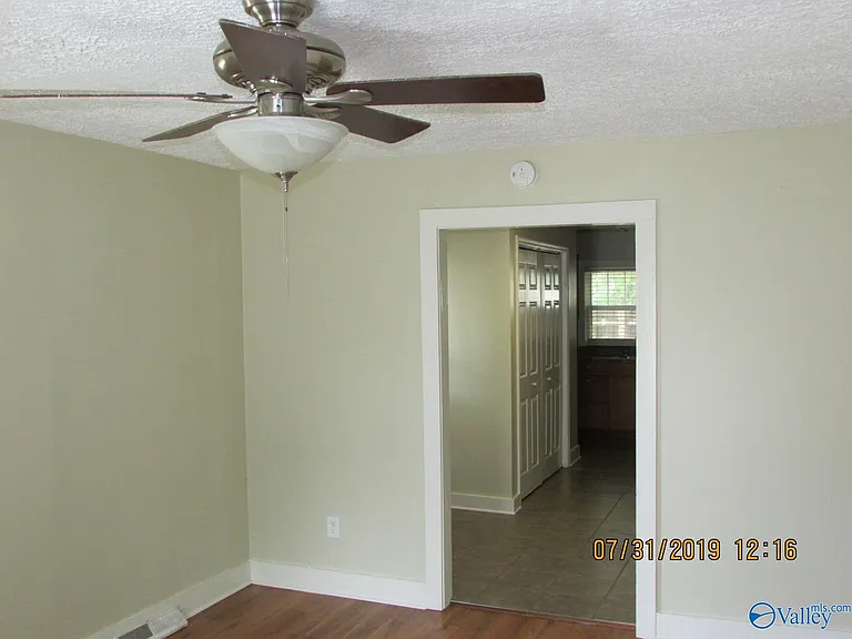 1501 McKinley Ave NE — Photo 17