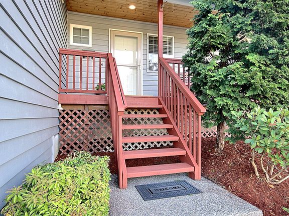 2nd image of 5501 79th Ave NE