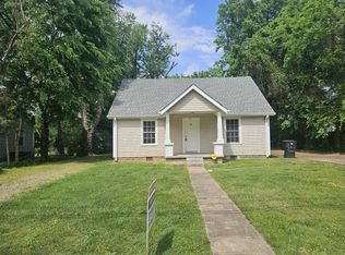 911 Leaf Ave, Murfreesboro, TN 37130