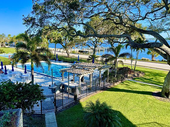 3rd image of 1049 Rockledge Dr APT 503