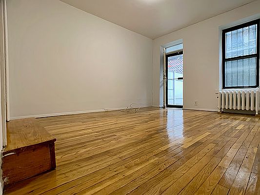 1st image of 405 W 45th St APT 1D