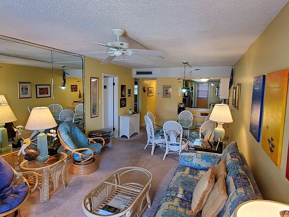 3rd image of 201 E Ocean Dr #1-