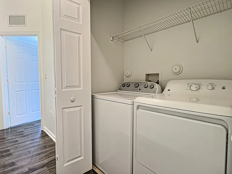 8833 S Isles Cir #8833 — Photo 15