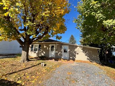 9 E North St, Nazareth, PA, 18064