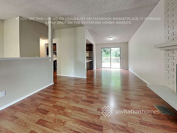 4th image of 12314 132nd Ave E